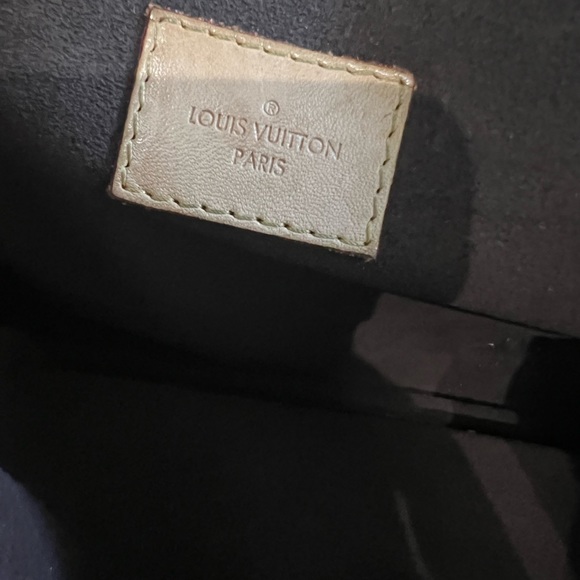- Authentic Louis Vuitton Monogram pochette Métis bag for sale! - Picture 13 of 16